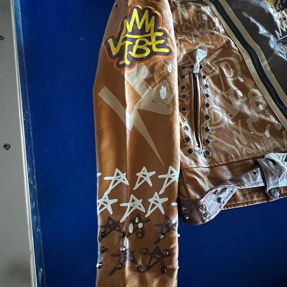 Leather jacket - Picture 9 of 9